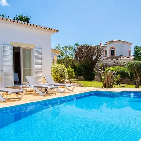 Villa La Pausa - Serene 3-Bedroom Retreat With Heated Pool-2